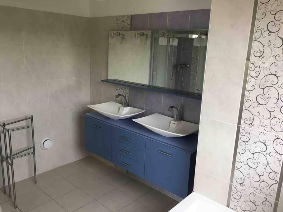 Gite De La Poupardiere, Maison De Campagne En Bordure De Riviere - 2 Nuits Minimum Villa Les Cresnays Eksteriør bilde