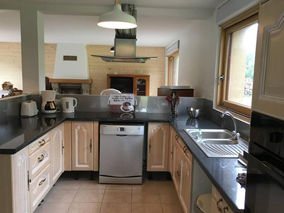 Gite De La Poupardiere, Maison De Campagne En Bordure De Riviere - 2 Nuits Minimum Villa Les Cresnays Eksteriør bilde